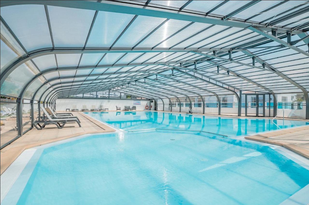 Beau Chalet Pour 4 Pers - Acces Piscine Chauffee ブルティニョール・シュル・メール エクステリア 写真